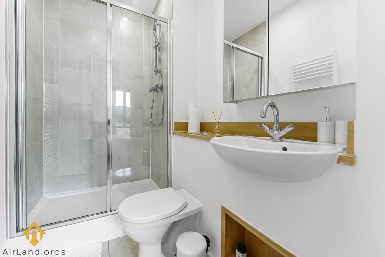 Exclusive 3 Bed 3Bath Penthouse Near Canary Wharf Лондон Екстер'єр фото