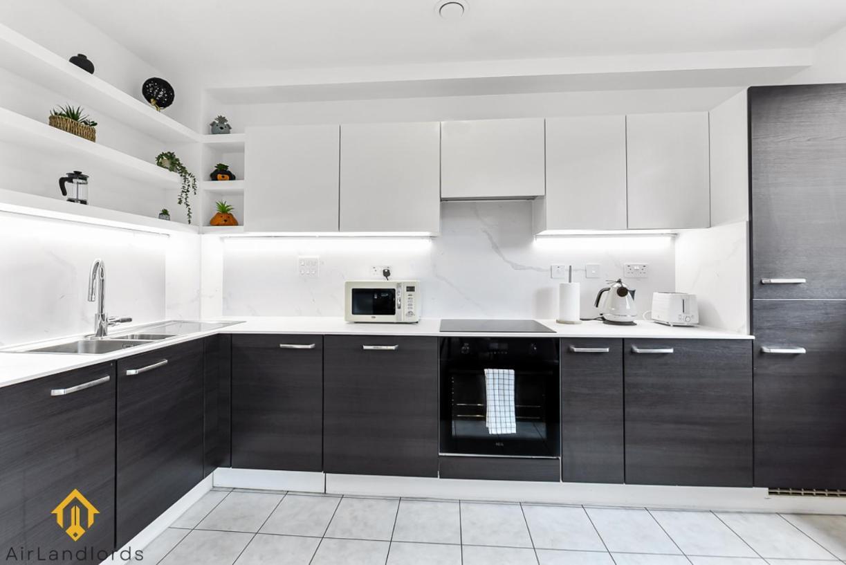 Exclusive 3 Bed 3Bath Penthouse Near Canary Wharf Лондон Екстер'єр фото